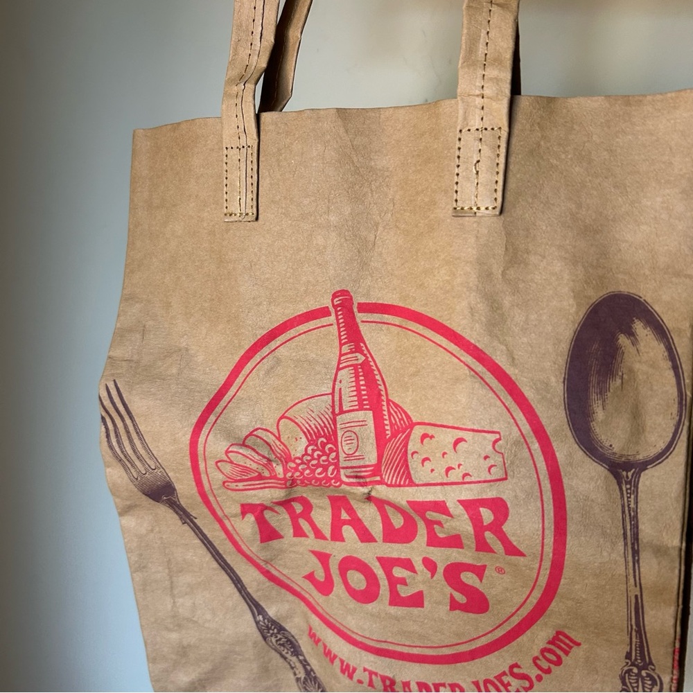 Trader Joe’s Reuseable Washable Tote - Picture 4 of 7